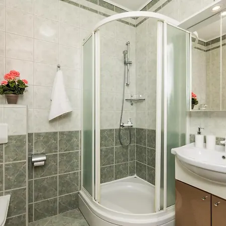 All For You - With A Swimming Pool * أوباتيا