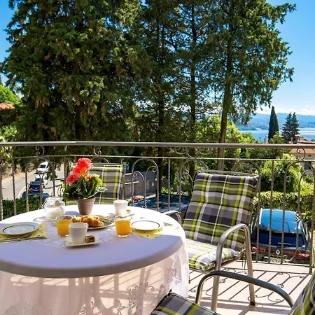 All For You - With A Swimming Pool Appartement